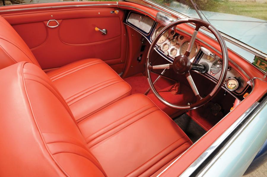  Lancia Astura Cabriolet 1938 года  (фото 4 из 6)